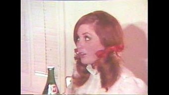 Klasik Tabu: Retro Aile Fantezisinde Erkek Ve Kız Kardeş