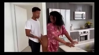 Kendini Tamamen Adamına Teslim Eden Üvey Anne.