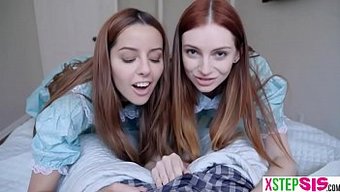 Üvey Kardeşler Genç Bir Adamla Oral Ve Vajinal Seks Yapıyorlar