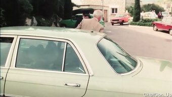 Vintage Rulet, Yurtta Yemek Yemeye Ve Sikişmeye Yol Açıyor