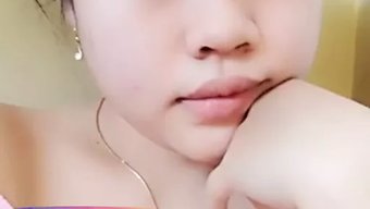 Bdsm Asyalı Güzelliğin Kıçı Yalatılıyor Ve Inliyor