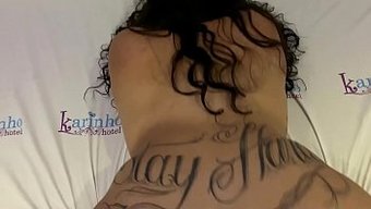 Üvey Kardeşim Çiğ Yarrağıyla Islak Amımı Zevklendiriyor Ve Her Anını Seviyorum