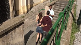 Suzie Sun'Un Siyah Bir Erkekle Tutkulu Karşılaşması Gezimizi Finanse Etti