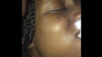 Afrikalı Amerikalı Bebek Doğum Gününde Sikişiyor