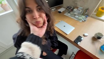 Domine Ediyor Ve Dölünü Götümden Fışkırtırken Kameraya Alıyor.