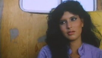 Vintage Pembe Lagün: Cennette Vahşi Ve Erotik Bir Buluşma