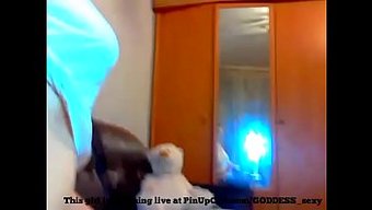 Muhteşem Dövmeli Genç Kızın Samimi Ev Videosu