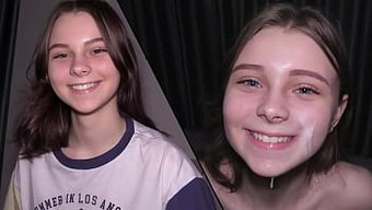 Genç Kız Arkadaş Ev Yapımı Videoda Sert Sunumların Tadını Çıkarıyor