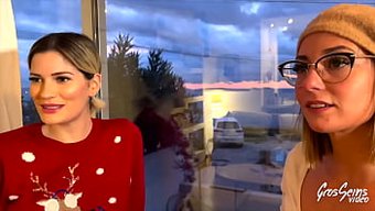 Ateşli Lezbiyenler Rose Ve Pam'In Buharlı Oyuncak Oyunu.