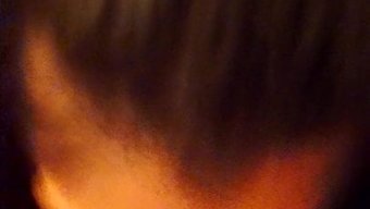 Afrikalı Bebek Duygusal Bir Sakso Çekiyor