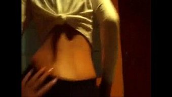 Otel Karşılaşması, Esmerle Sıcak Anal Eyleme Yol Açıyor