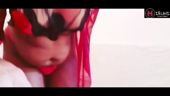 Sevgililer Günü Sürprizi: Desi Öğretmenin Kirli Konuşması Ve Am Oyunu