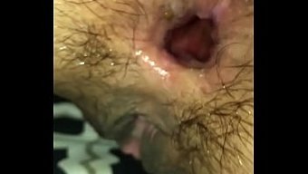 Genç Çift Anal Ve Açık Ilişki Arzularını Keşfediyor