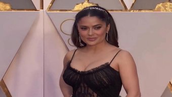 Salma Hayek'In 90. Akademi Ödülleri'Nde Kırmızı Halı Modası
