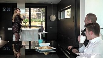 Rus Güzeli Anna Polina Yoğun Anal Eylemden Keyif Alıyor