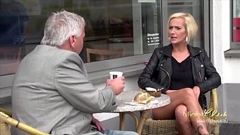 Alman Milf Bir Yabancıya Oral Seks Yapıyor Ve Sikişiyor