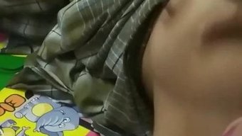 Siyah Siyah Güzellik, Iki Büyük Yarrağı Sırayla Alıyor