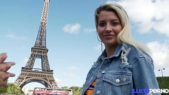 Sienna'Nın Büyük Doğal Göğüsleri, Poposu Delinirken Dikkat Çekiyor