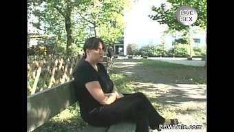 Güzel Şişman Kadınlar Sıcak Canlı Fetiş Videosunda Eğleniyor Ve Kirli