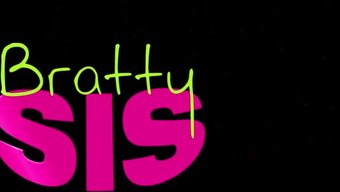 Üvey Kızın Cinsel Buluşmayı Izlemek Ve Katılmak Için Röntgenci Arzusu