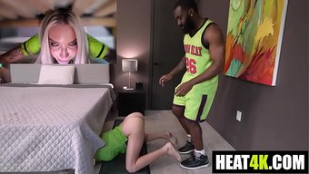 Minyon Ateşli Cassidy Luxe, Bbc Ace Tarafından Güzelce Beceriliyor.