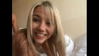 Ashlynn Brooke'Un Sıcak Bir Trim Sahnesinde Harika Kıçı.