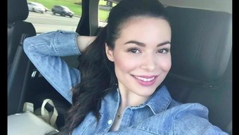 Miranda Cosgrove'Un Mastürbasyon Yardımı Olarak Instagram Fotoğrafları