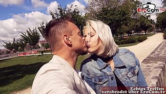 Alman Turistin Sarışın Milf Ile Budapeşte'Deki Sıcak Karşılaşması