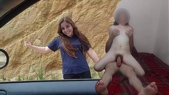 Tijuana'Lı Masum Bir Kız, Yaşlı Bir Adam Tarafından Para Karşılığı Sikerken