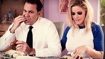 Jessa Rhodes, Büyük Göğüsler Ve Oral Seks Isteğini Arkadaşıyla Paylaşıyor