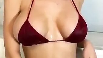 Private'Tan Lana Rhoades'La En Iyi Boşalma, Hardcore Sahnelerle Dolu.