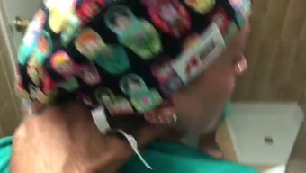 Amatör Çift Ev Yapımı Doktor Oyununa Giriyor