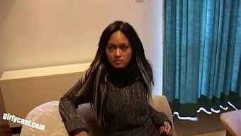 Smya'Nın Boynuzlu Macerası: Mizahi Bir Irklararası Buluşma