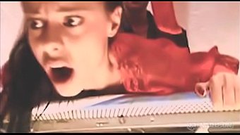 Olivia'Nın Etkileyici Üyesine Müzikal Bir Saygı