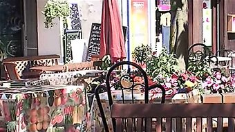 Bu Uzun Metrajlı Filmde Genç Bir Fransız Bebekle Sıcak Bir Üçlü Keyfini Çıkarın