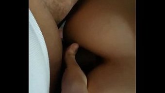 Genç Arap Kız Yoğun Anal Seksin Tadını Çıkarıyor Ve Profesyonel Gibi Alıyor