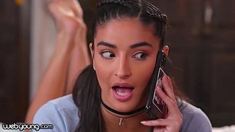 Emily Willis'In Esmer Sevgilisiyle Vahşi Hardcore Seks Gecesi