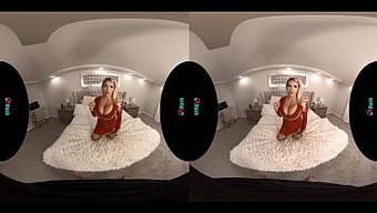 Anna Nicole West'In Yeni Ev Arkadaşıyla Vrhush Videosunda Ilk Cinsel Buluşması