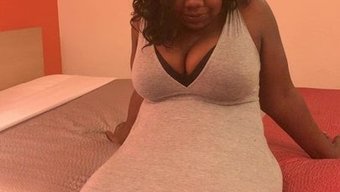 Ilk Kez Bi Cast, Sıkı Amını Ve Büyük Götünü Keşfediyor