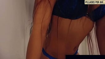 Üvey Kardeşle Sıcak Ispanyol Seks