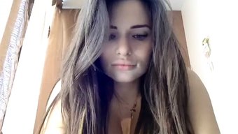 Avrupa Baştan Çıkarması: Kissnastya'Nın Duygusal Dudak Kilitleme