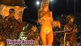 Corrientes Karnavalı'Nda Her Şeyi Sergileyen Çarpıcı Arjantinli Model Virginia Acosta