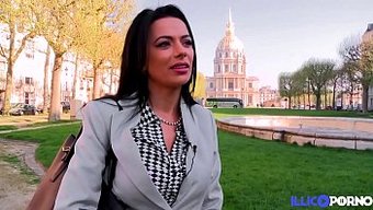 Genç Ve Vahşi Rumen Güzeli Deliklerini Dolduruyor