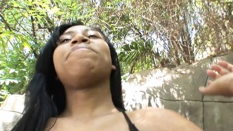 Sevimli Ve Minyon Asyalı Kız Yoğun Bir Cinsel Deneyim Yaşıyor