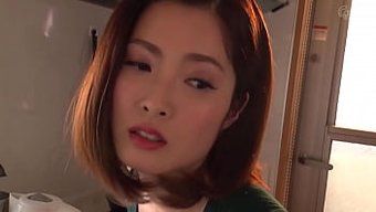 Japon Karısı Ve Kızı Siyah Hakimiyetine Boyun Eğiyor