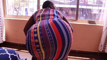 Büyük Siyah Sik, Güzel Bir Kadının Götüyle Ev Yapımı Video.