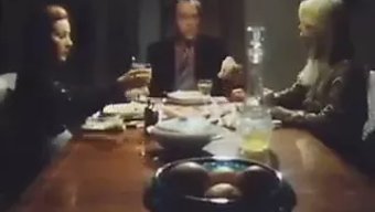 Retro Klasik: Erotik Üçlü Buluşma