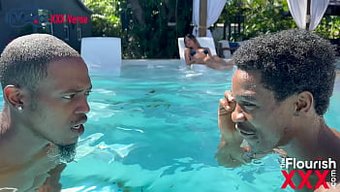 Minyon Lacy Tate'In Sanal Gerçeklikteki Ilk Irklararası Üçlüsü