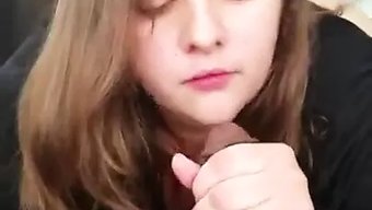 Tombul Kız Arkadaşım Ağzına Bir Yük Alıyor