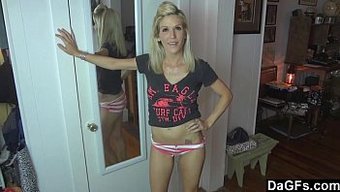 Göğüslü Sarışın Jolene Devil'In Seks Oyuncakları Ve Anal Oyunla Tahrik Ettiği Dagfs Videosu